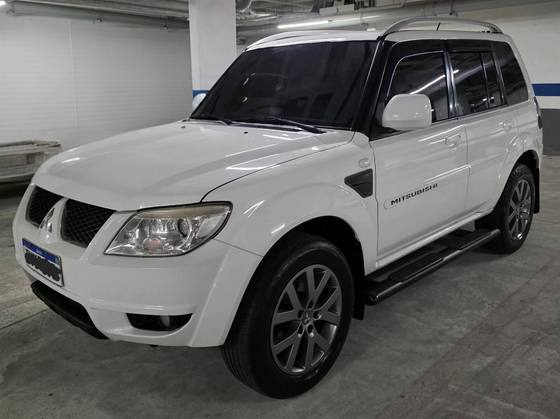 MITSUBISHI PAJERO TR4 2.0 4X2 16V 140CV FLEX 4P AUTOMÁTICO MITSUBISHI PAJERO TR4 2.0 4X2 16V 140CV FLEX 4P AUTOMÁTICO